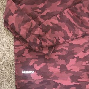 Lululemon Perfectly Oversized Crew Heritage 365 Camo Brier Rose